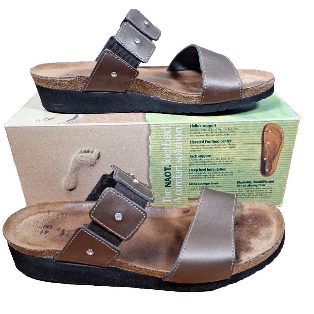Naot Ashley Leather‎ Sandal Size 7 Bronze Metallic Rhinestone Granola Comfort
